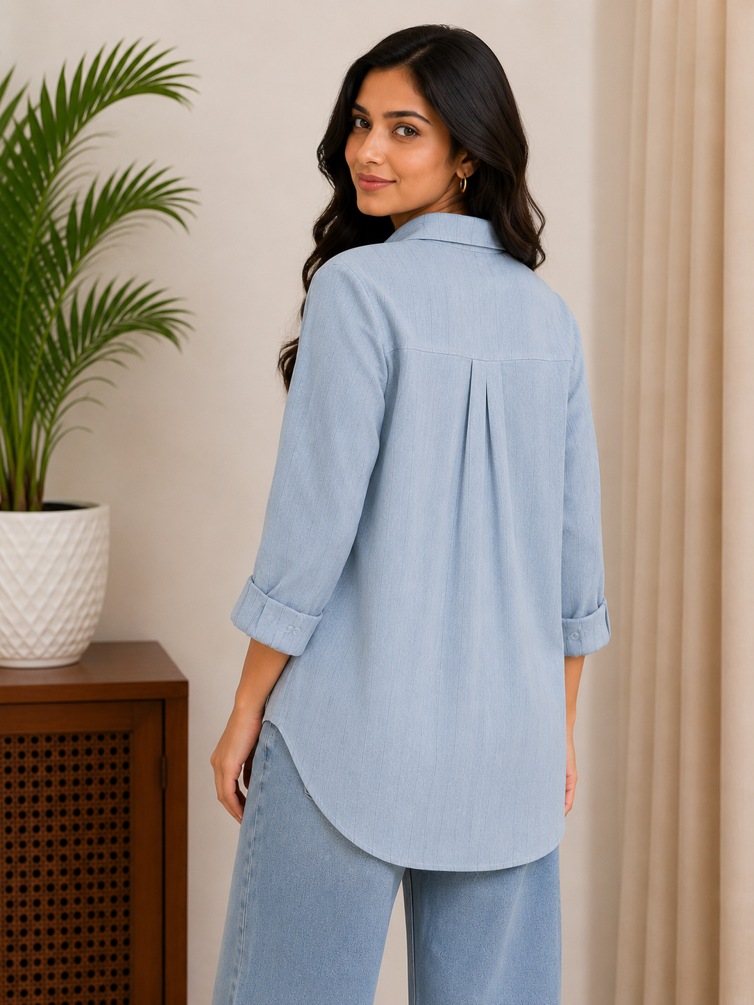 Grey Lining Bow Shirt